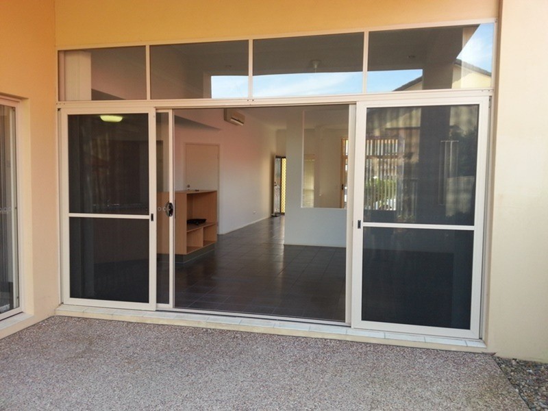 6 Grenada Court, Varsity Lakes QLD 4227
