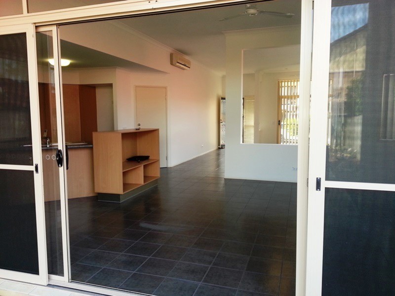 6 Grenada Court, Varsity Lakes QLD 4227