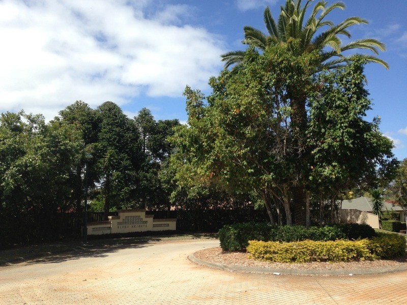 40 Clear River Boulevard, Ashmore QLD 4214