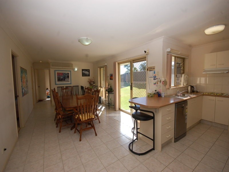 24 Queen Charlotte  Court, Mudgeeraba QLD 4213