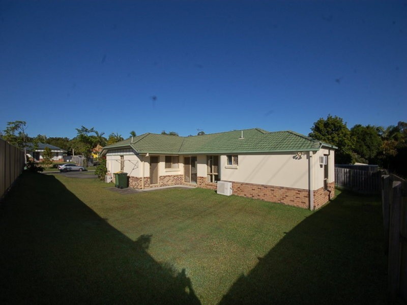 24 Queen Charlotte  Court, Mudgeeraba QLD 4213