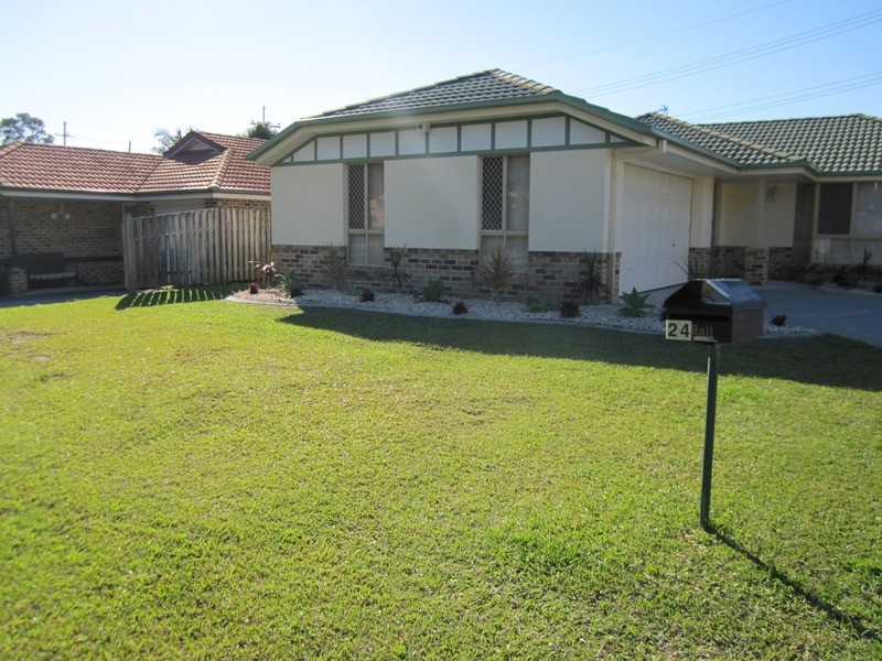 24 Queen Charlotte  Court, Mudgeeraba QLD 4213