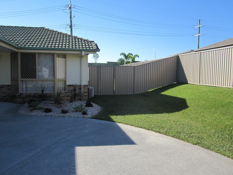 24 Queen Charlotte  Court, Mudgeeraba QLD 4213
