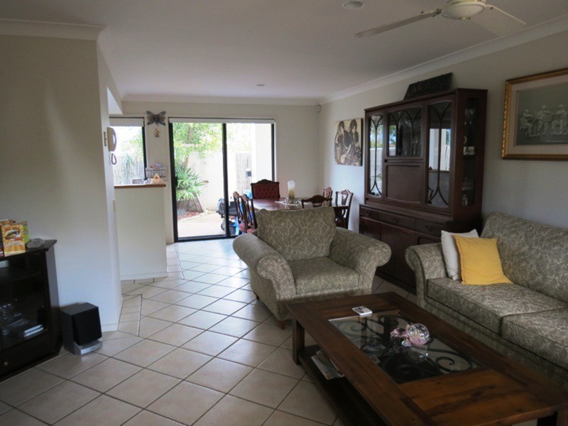 18/323 Christine Avenue, Varsity Lakes QLD 4227