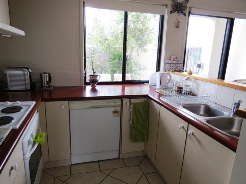 18/323 Christine Avenue, Varsity Lakes QLD 4227