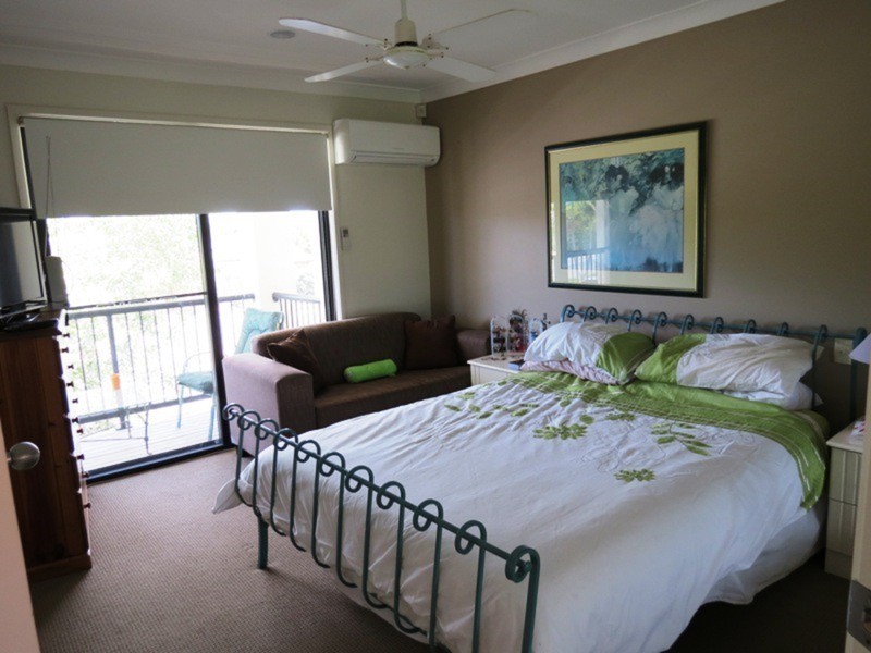 18/323 Christine Avenue, Varsity Lakes QLD 4227