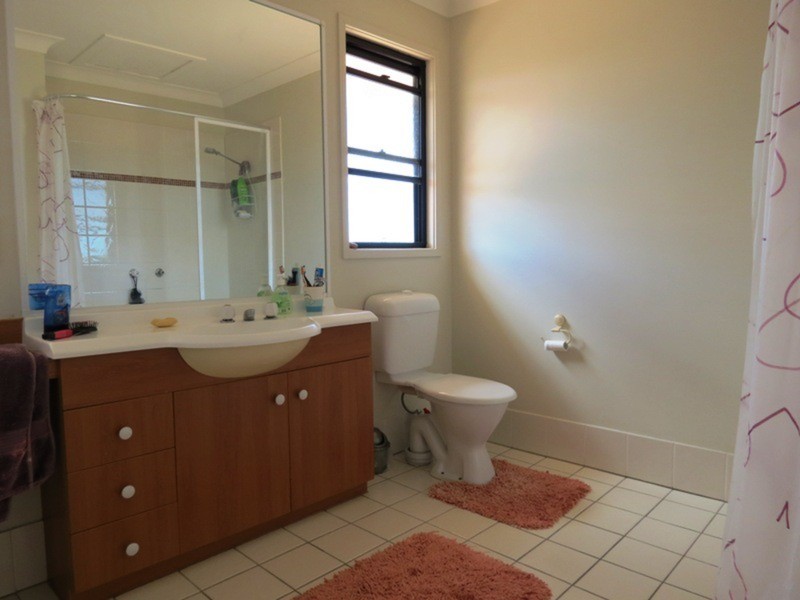 18/323 Christine Avenue, Varsity Lakes QLD 4227