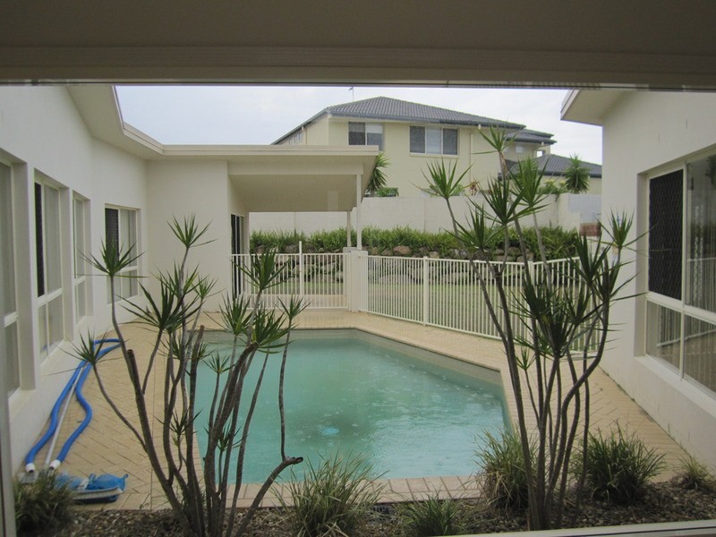 .. Heights  Drive, Robina QLD 4226