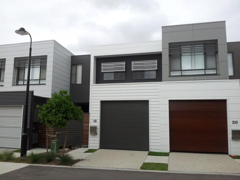 18 The Garden Way, Robina QLD 4226