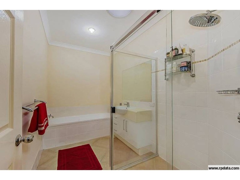 .. Meridien Avenue, Varsity Lakes QLD 4227