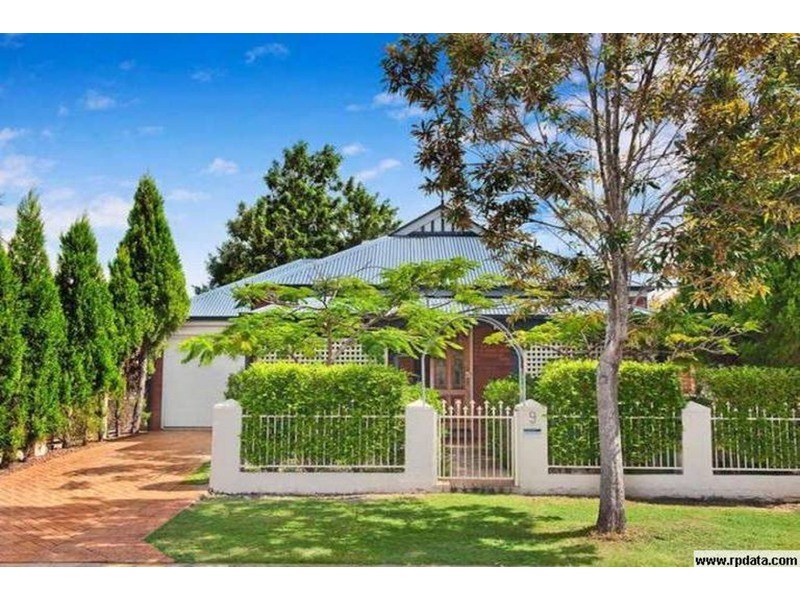 9 Blue Ridge  Crescent, Varsity Lakes QLD 4227