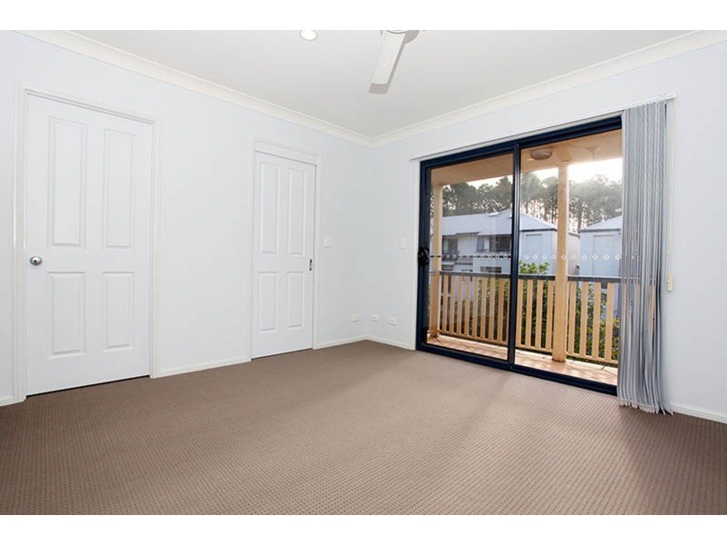 1/4 Gammon Drive, Varsity Lakes QLD 4227