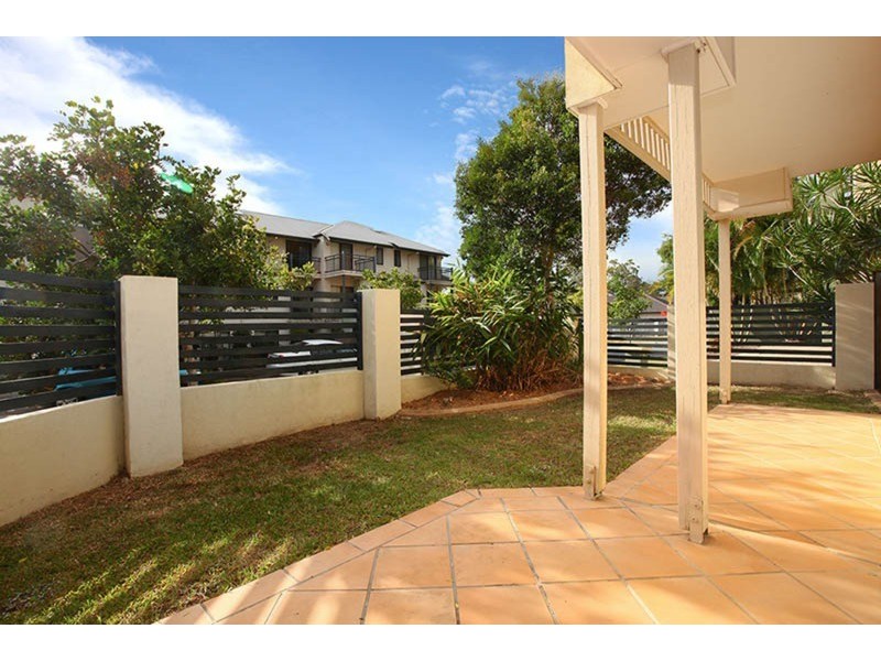 1/4 Gammon Drive, Varsity Lakes QLD 4227