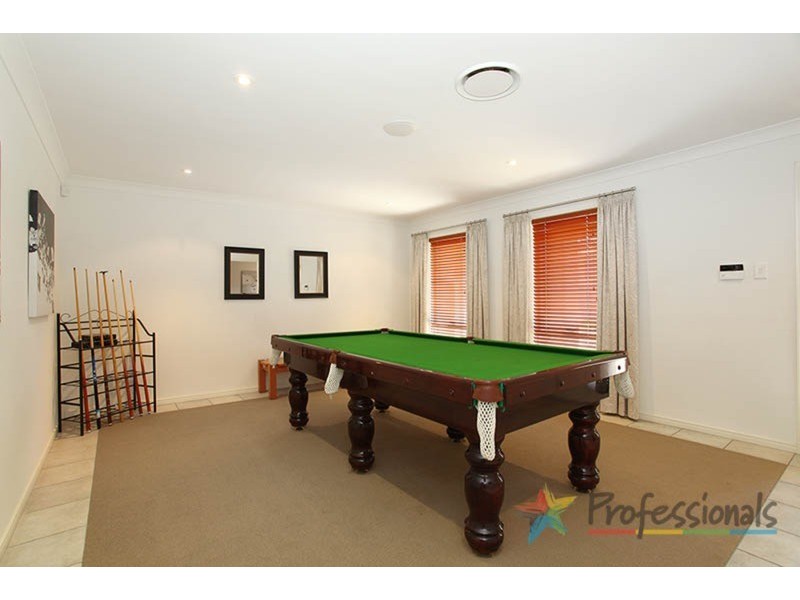 19 Buchanan Circuit, Oxenford QLD 4210