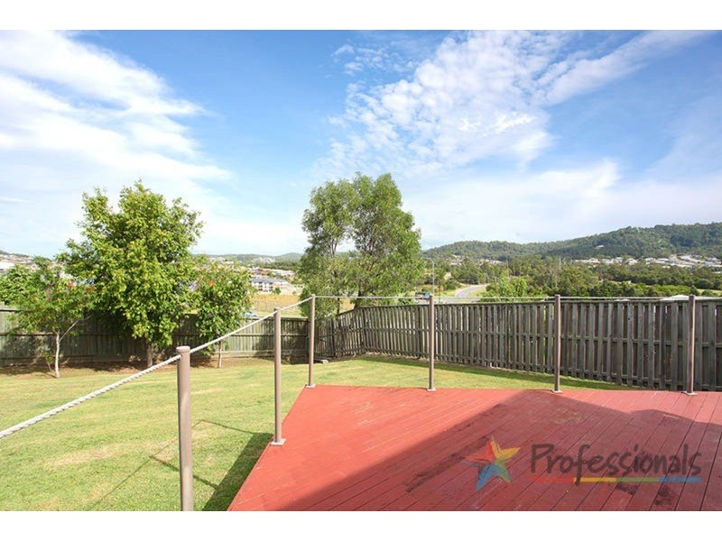 19 Buchanan Circuit, Oxenford QLD 4210