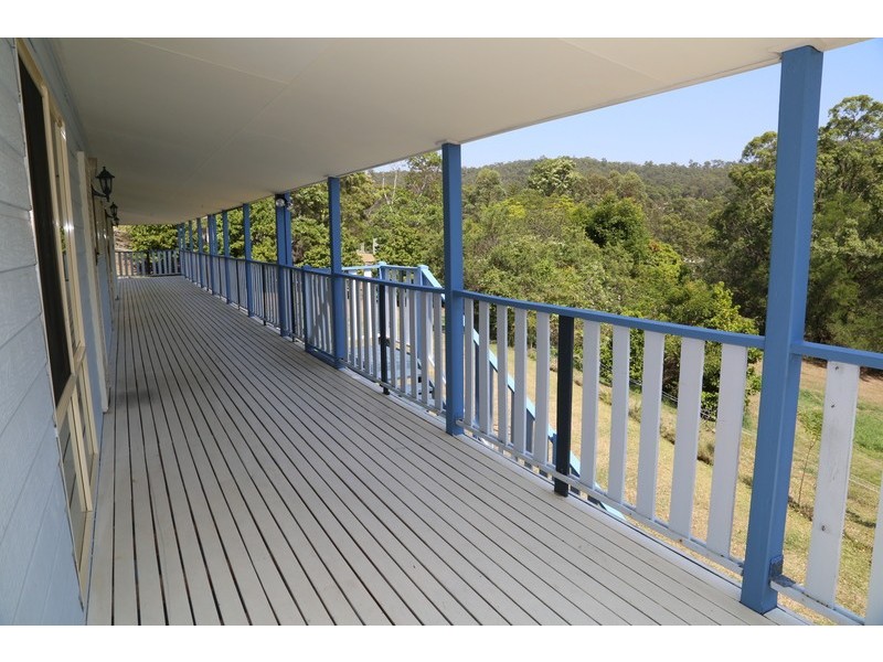 19 AYLESHAM Drive, Bonogin QLD 4213