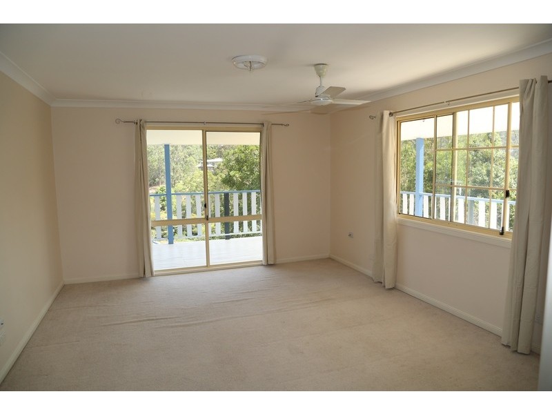 19 AYLESHAM Drive, Bonogin QLD 4213