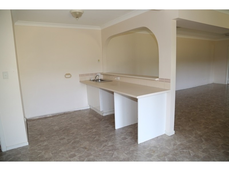 19 AYLESHAM Drive, Bonogin QLD 4213