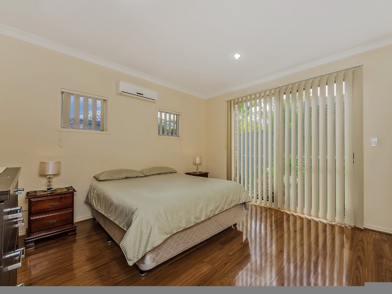 34 Meridien  Avenue, Varsity Lakes QLD 4227