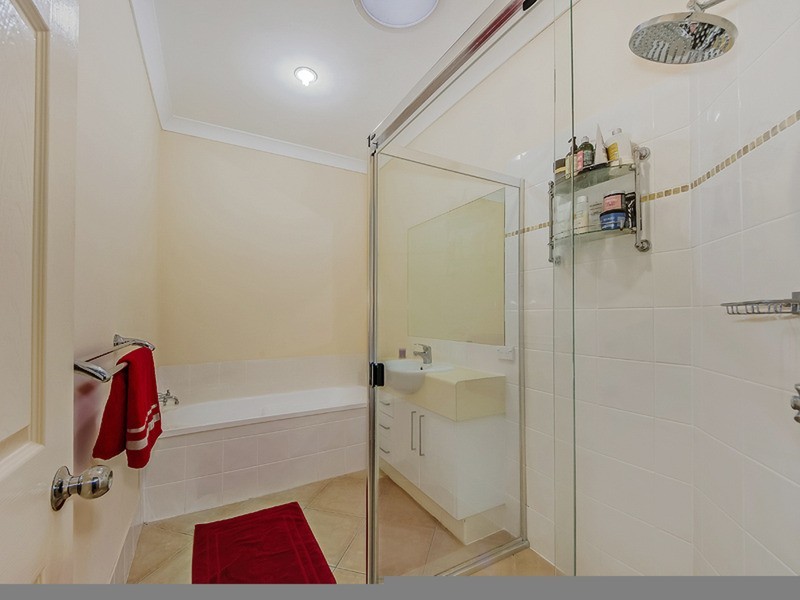 34 Meridien  Avenue, Varsity Lakes QLD 4227