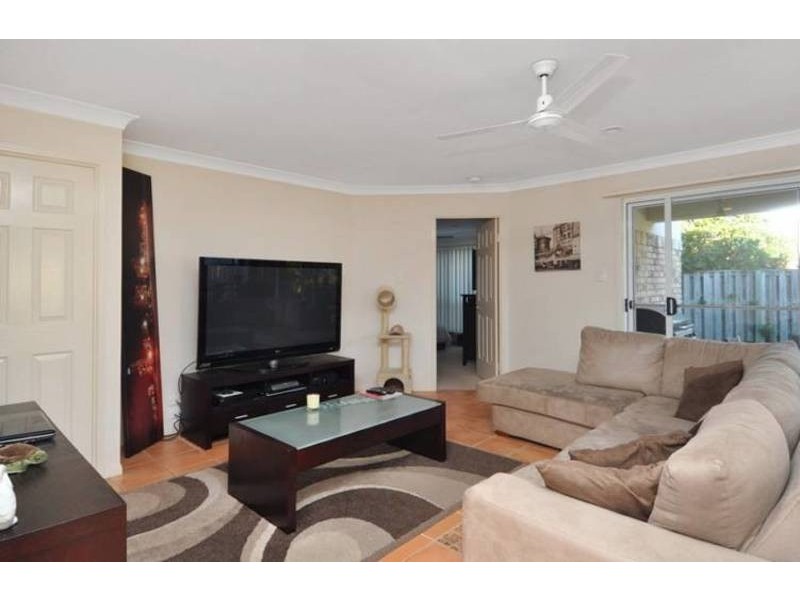 8 Bella Donna Place, Robina QLD 4226