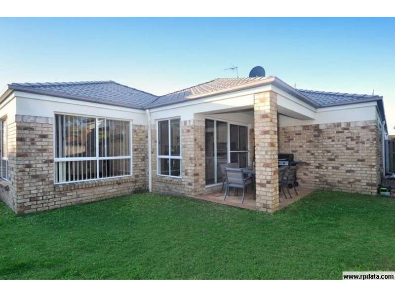 8 Bella Donna Place, Robina QLD 4226