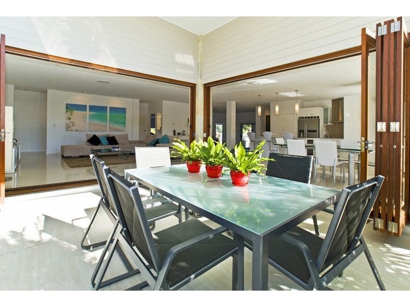 18 Corvus Way, Robina QLD 4226