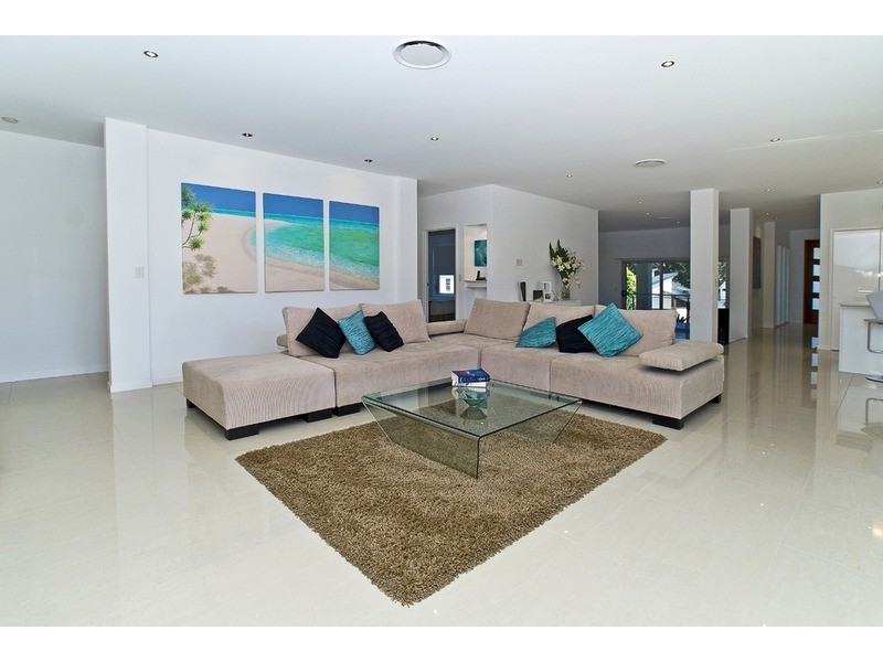 18 Corvus Way, Robina QLD 4226