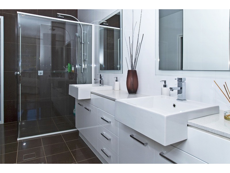 18 Corvus Way, Robina QLD 4226