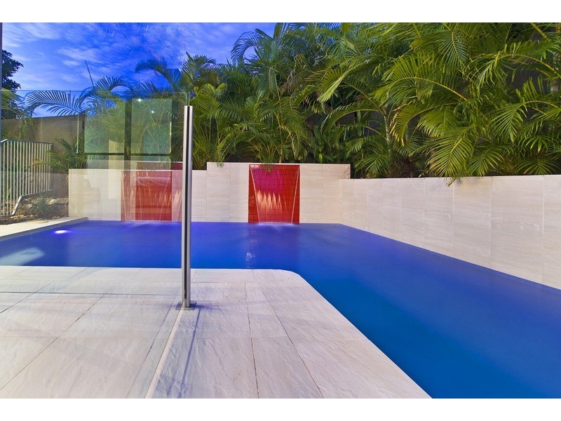 18 Corvus Way, Robina QLD 4226