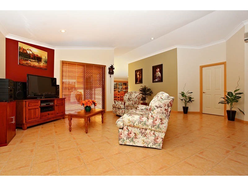 99 Olympus Drive, Robina QLD 4226