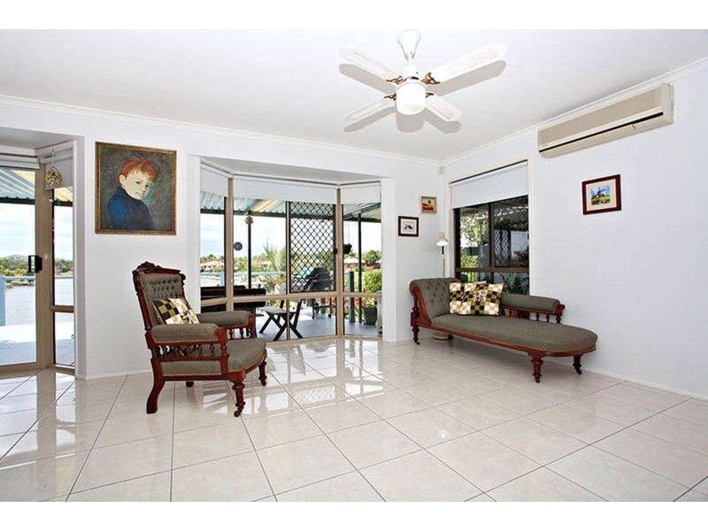 26 Seafoam Close, Varsity Lakes QLD 4227