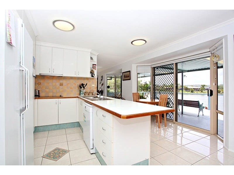 26 Seafoam Close, Varsity Lakes QLD 4227