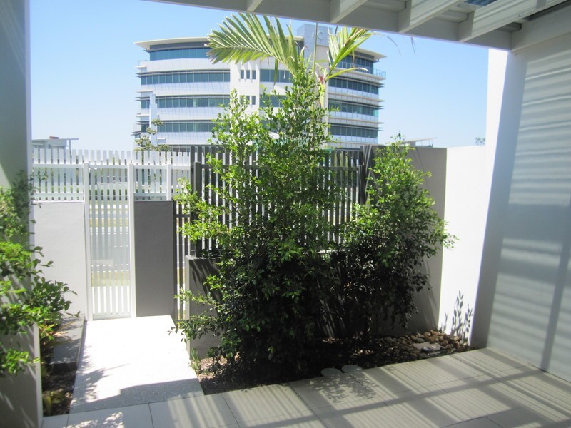 91 The Garden Way, Robina QLD 4226