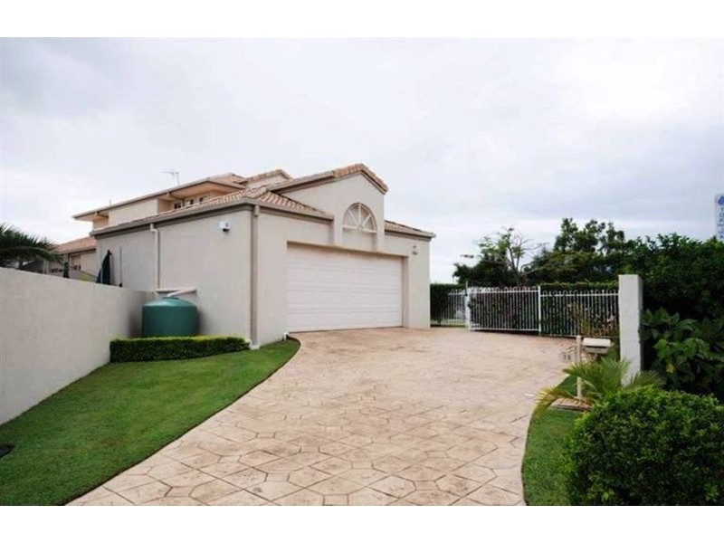 32 Vanderbilt Court, Varsity Lakes QLD 4227