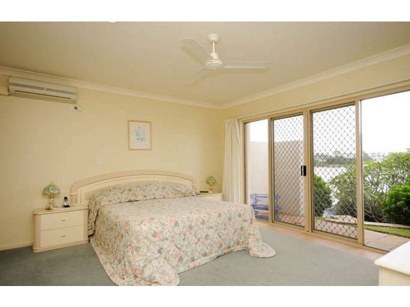 32 Vanderbilt Court, Varsity Lakes QLD 4227
