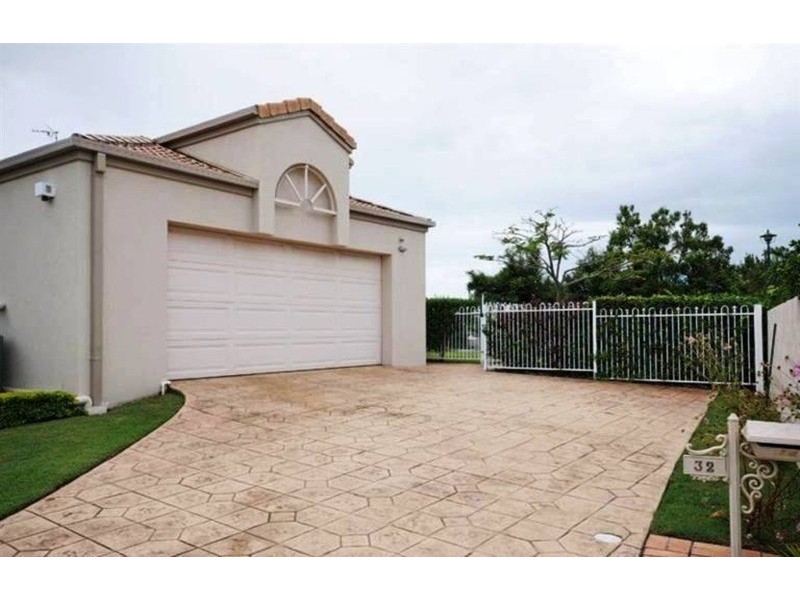 32 Vanderbilt Court, Varsity Lakes QLD 4227