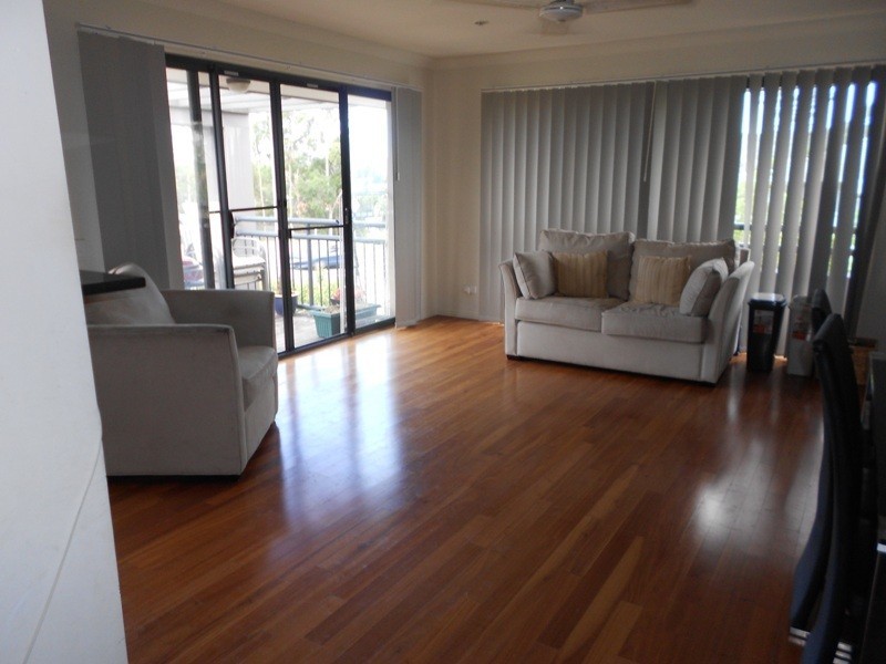 2/8 Faculty Court, Mudgeeraba QLD 4213