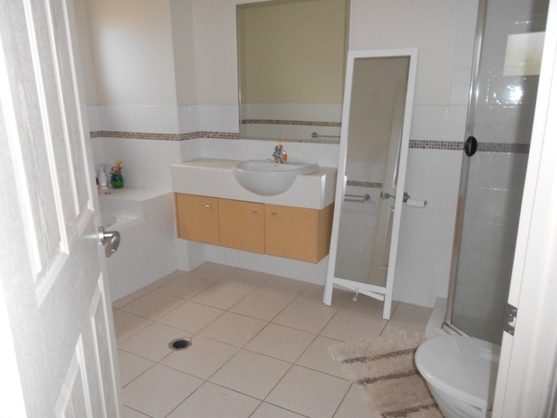 2/8 Faculty Court, Mudgeeraba QLD 4213