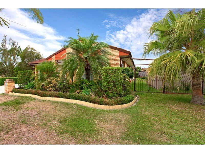 21 Seafoam  Close, Varsity Lakes QLD 4227