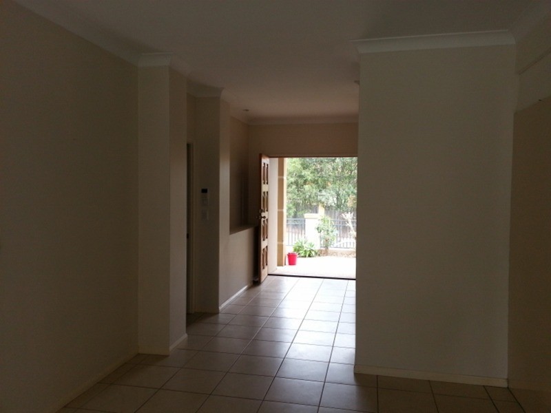 2 Cordata Court, Robina QLD 4226