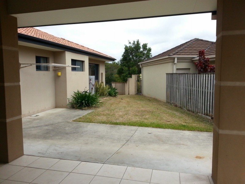 2 Cordata Court, Robina QLD 4226