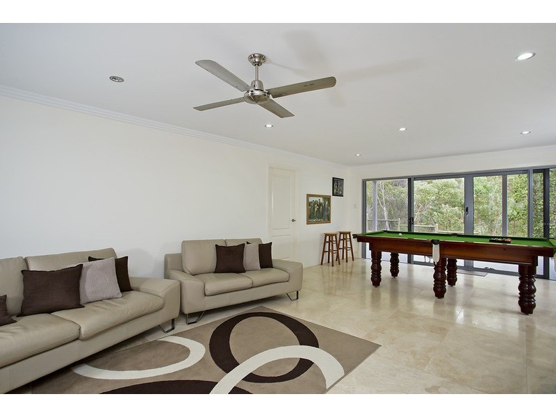 18 York Creek Crescent, Reedy Creek QLD 4227