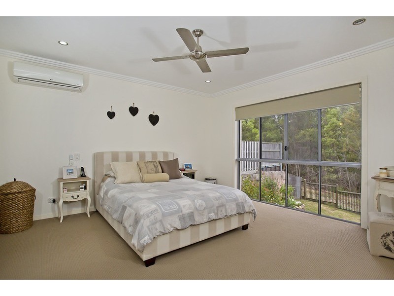 18 York Creek Crescent, Reedy Creek QLD 4227