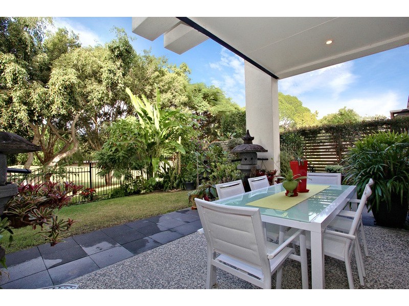 180 North Hill Drive, Robina QLD 4226