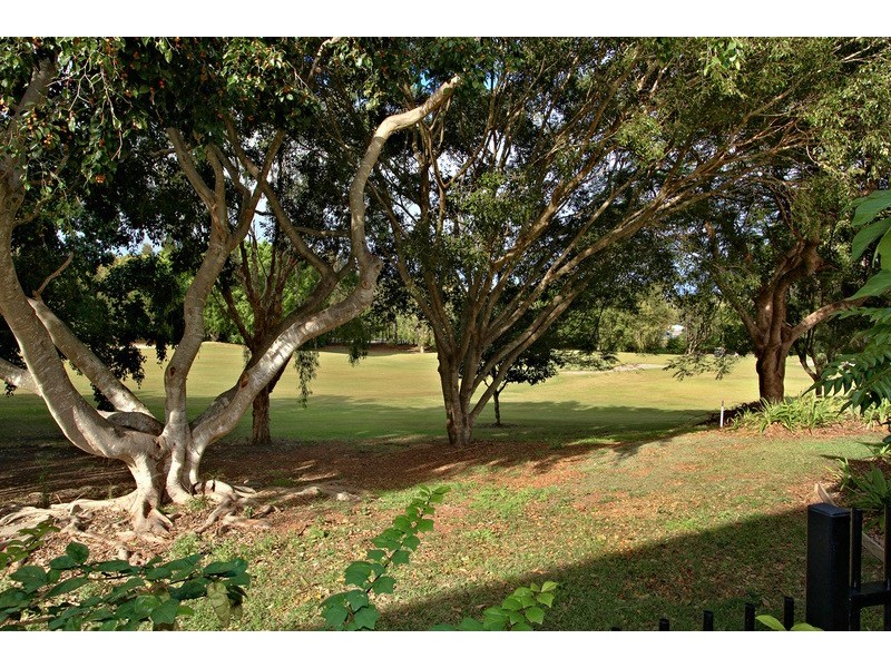 180 North Hill Drive, Robina QLD 4226