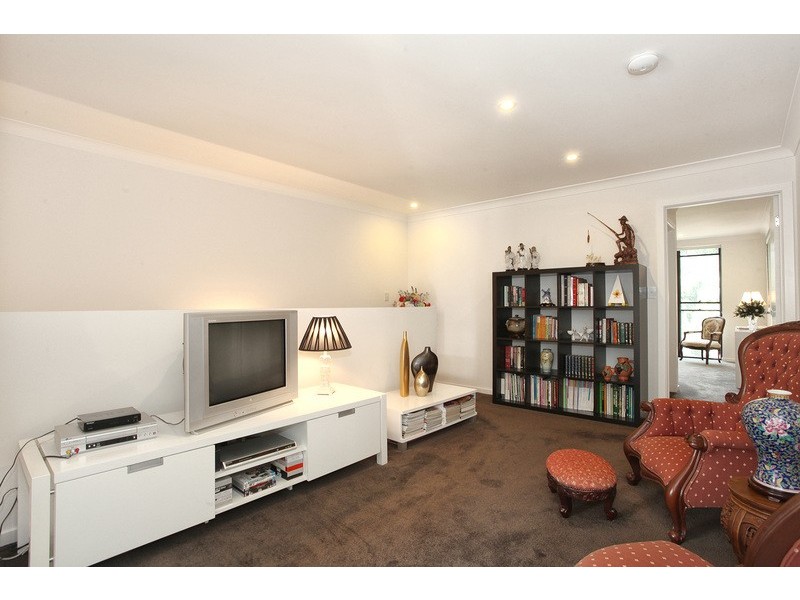 180 North Hill Drive, Robina QLD 4226