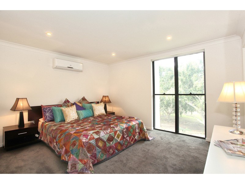 180 North Hill Drive, Robina QLD 4226