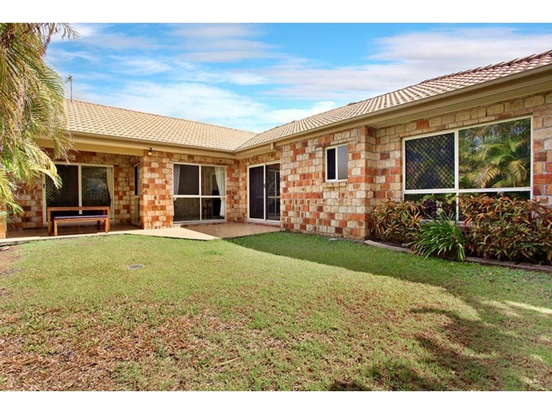 12 Shorehaven Place, Varsity Lakes QLD 4227