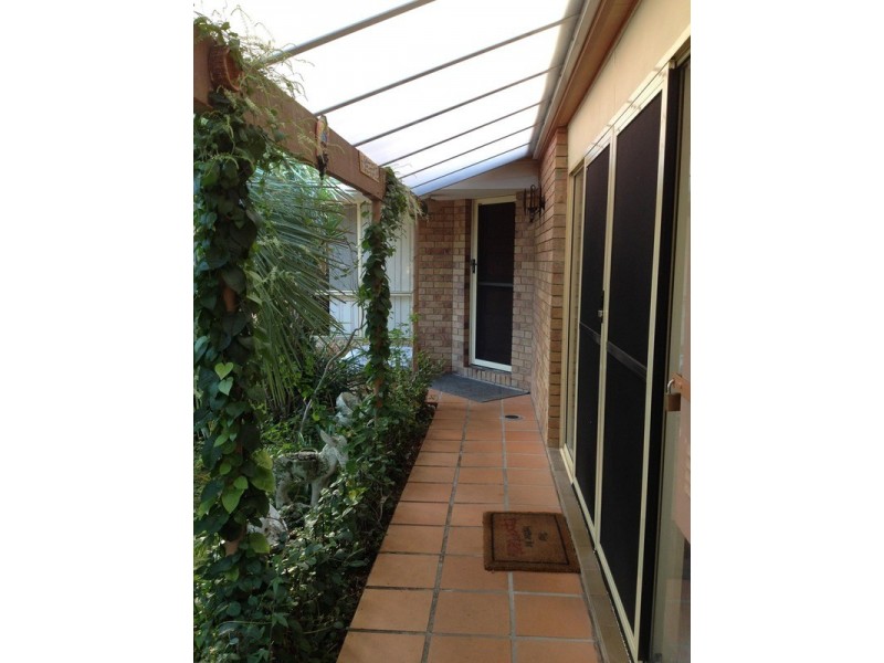 16 Seafoam Close, Varsity Lakes QLD 4227